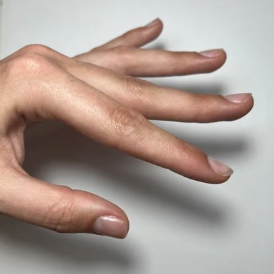 PROFIL — Les 5 doigts jusqu'aux phalanges (sans le poignet)